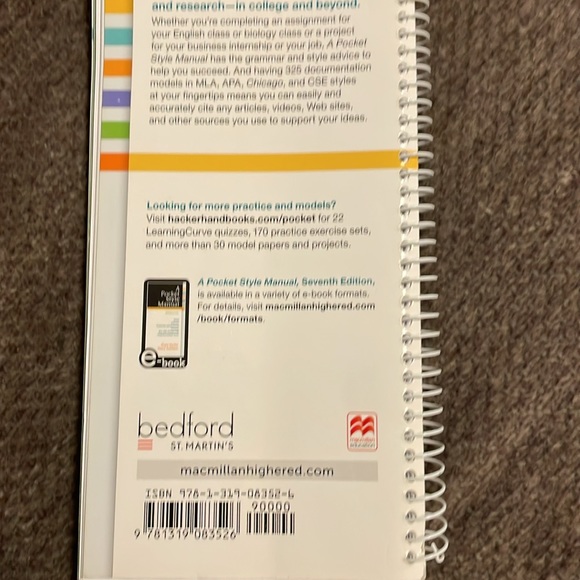 A pocket style Manual, seventh edition, new - Picture 2 of 5